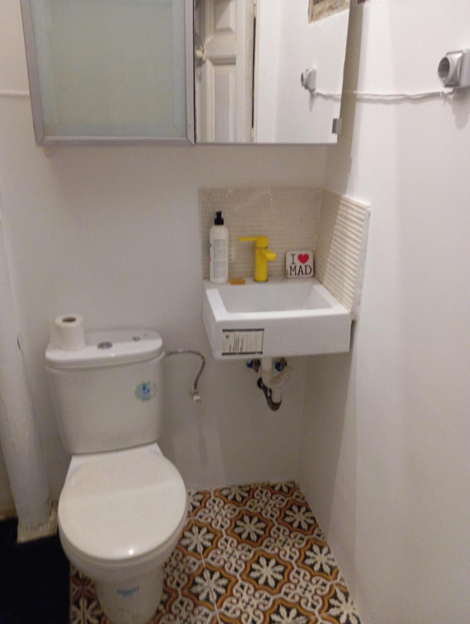 B&B Eco Cubes マドリード 部屋 写真